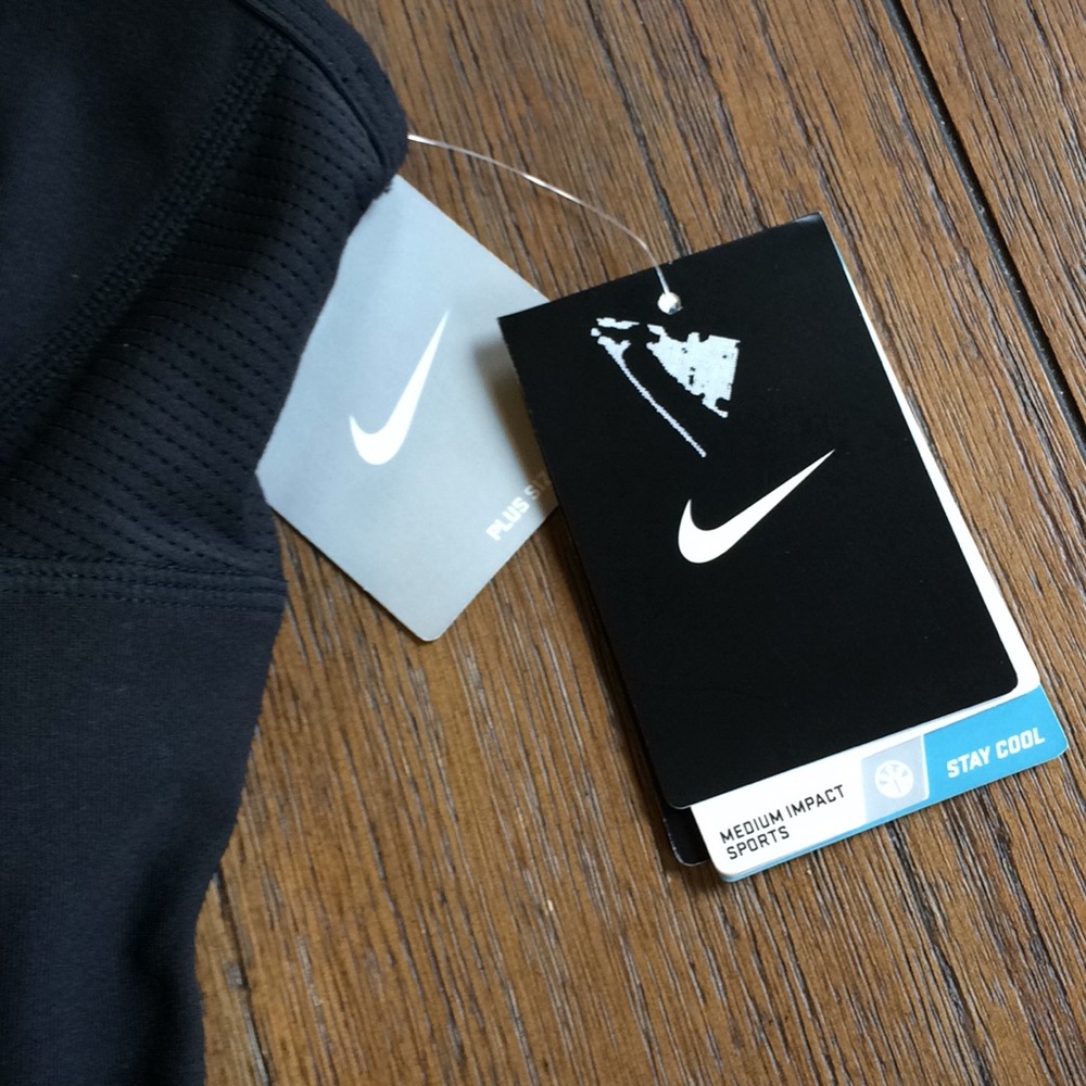 NWT Nike Plus Size Medium Impact Racerback Tank - Picture 5 of 8